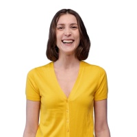 portrait-middle-aged-woman_23-2151825909